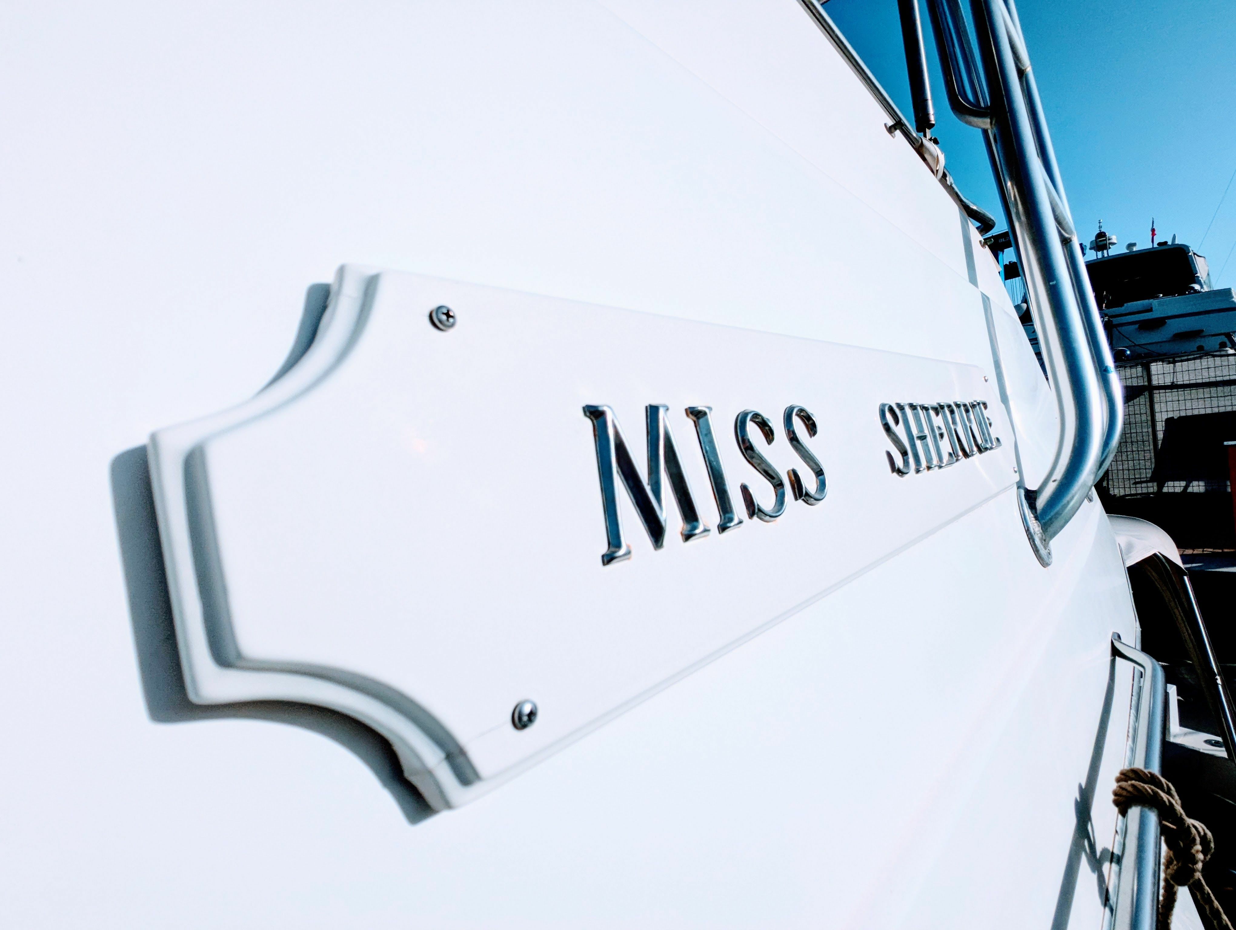 Hatteras 36 | Miss Sherrye