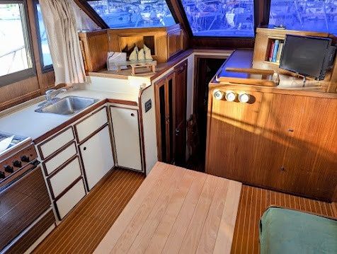 Hatteras 36 | Miss Sherrye