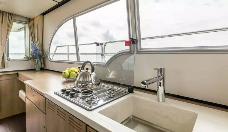 Linssen GS 30.0 Sedan | Amy