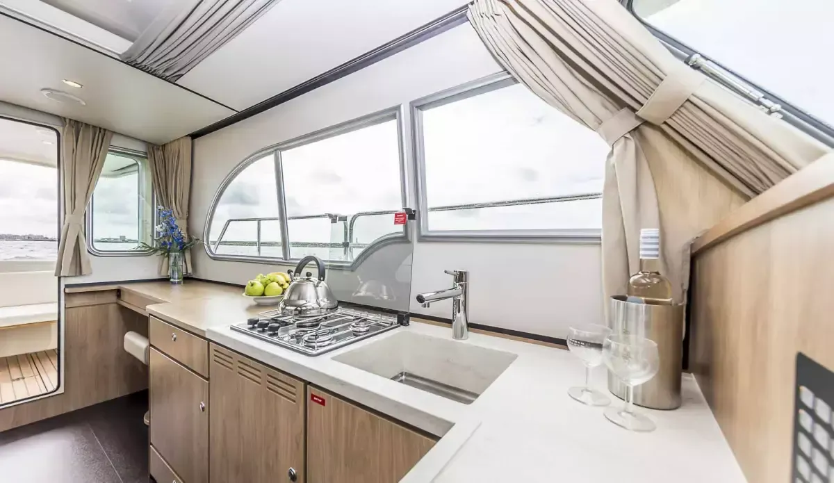 Linssen GS 30.0 Sedan | Amy