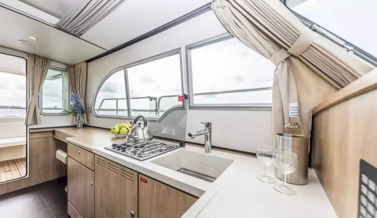 Linssen GS 30.0 Sedan | Amy