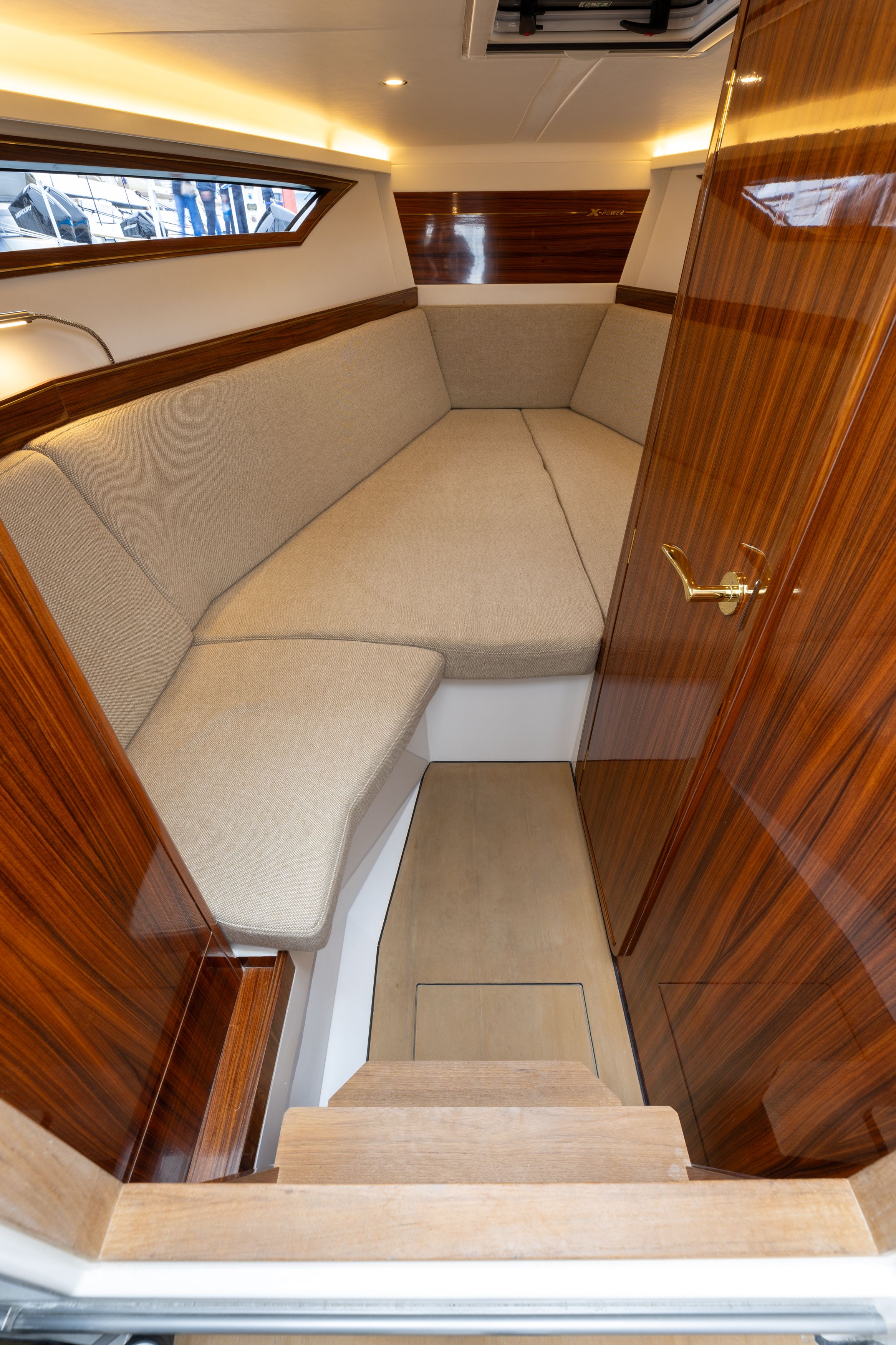 X-Yachts X Power 33 | 22