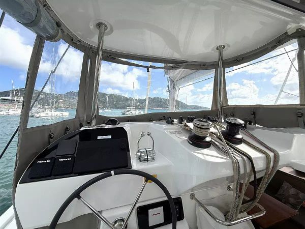 Lagoon 43 | White Pearl
