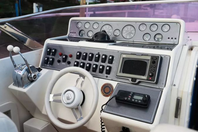 Benetti Off-Shore 37 | Gekfive