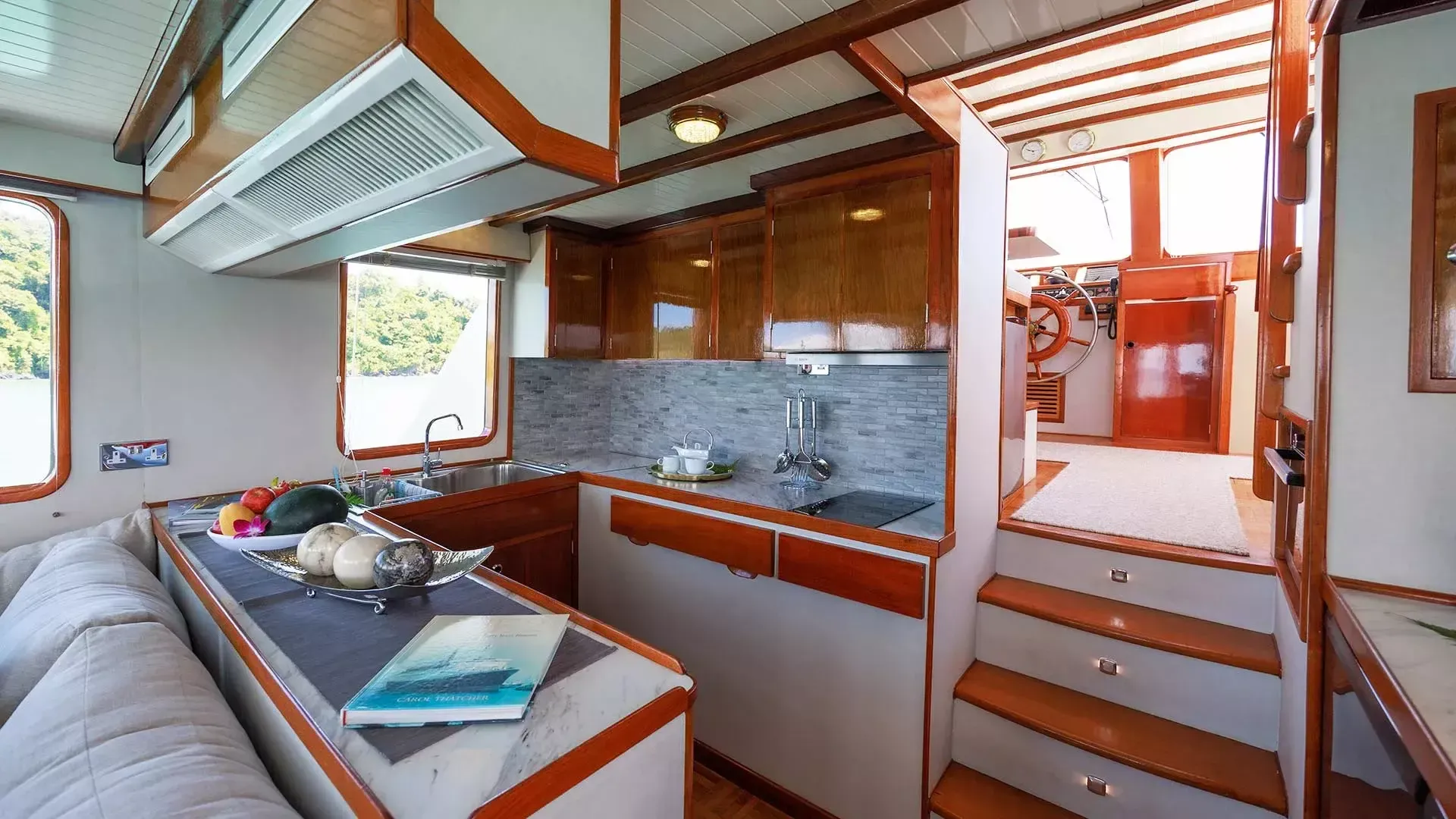 Defever 49 | Sea Princess