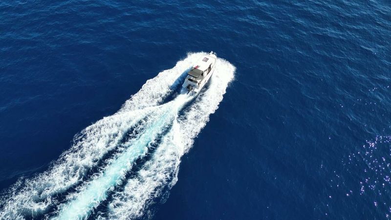 Quicksilver 805 | Plana