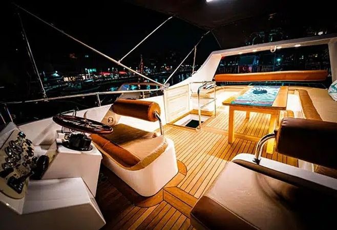 Custom Built 46 | Moonlight VIP