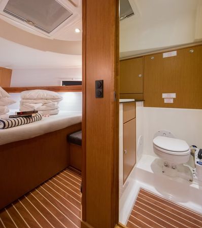 Bavaria Cruiser 40S | Blue Magic