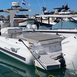 MV Marine 40 | 24