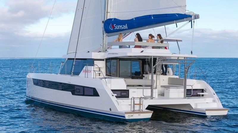 Leopard 42 | Sunsail 22