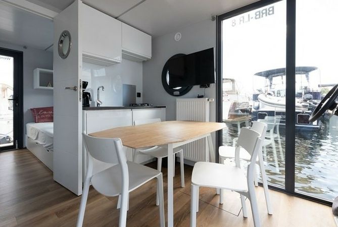 La Mare Apart M | Tante Erna