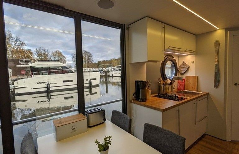 La Mare Apart L | Dragonfly