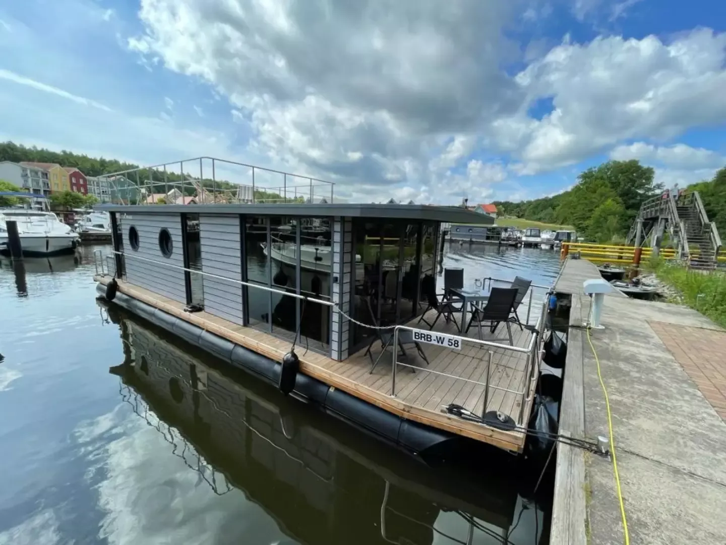 La Mare Apart EL | Hele