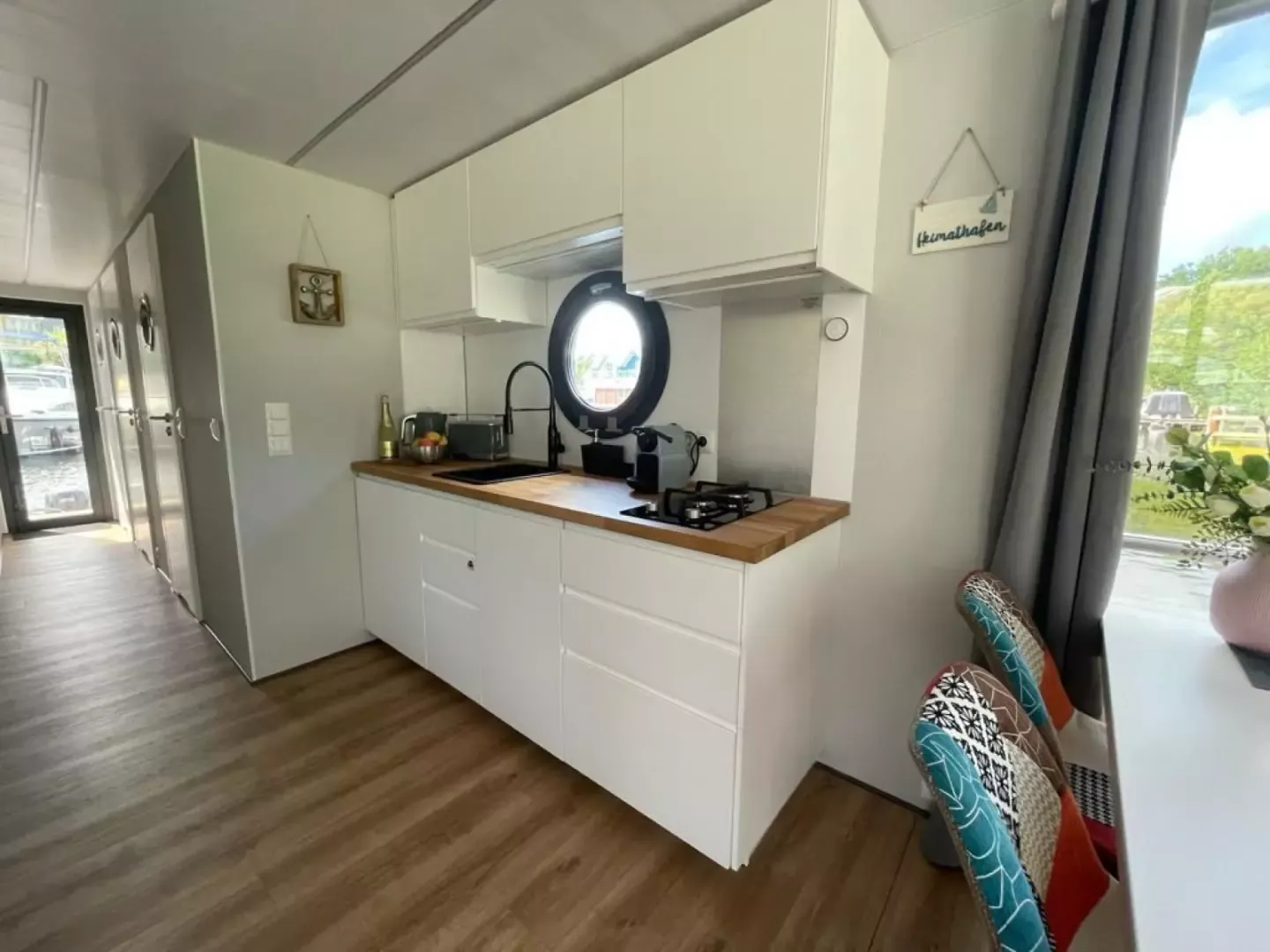 La Mare Apart EL | Hele