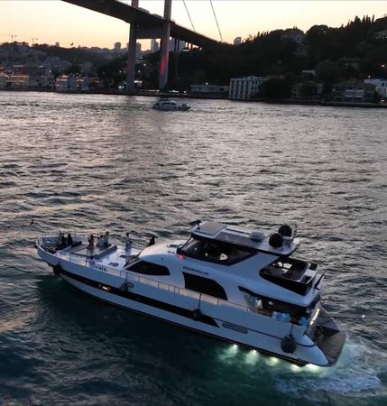 Custom Built 68 | Esmeralda