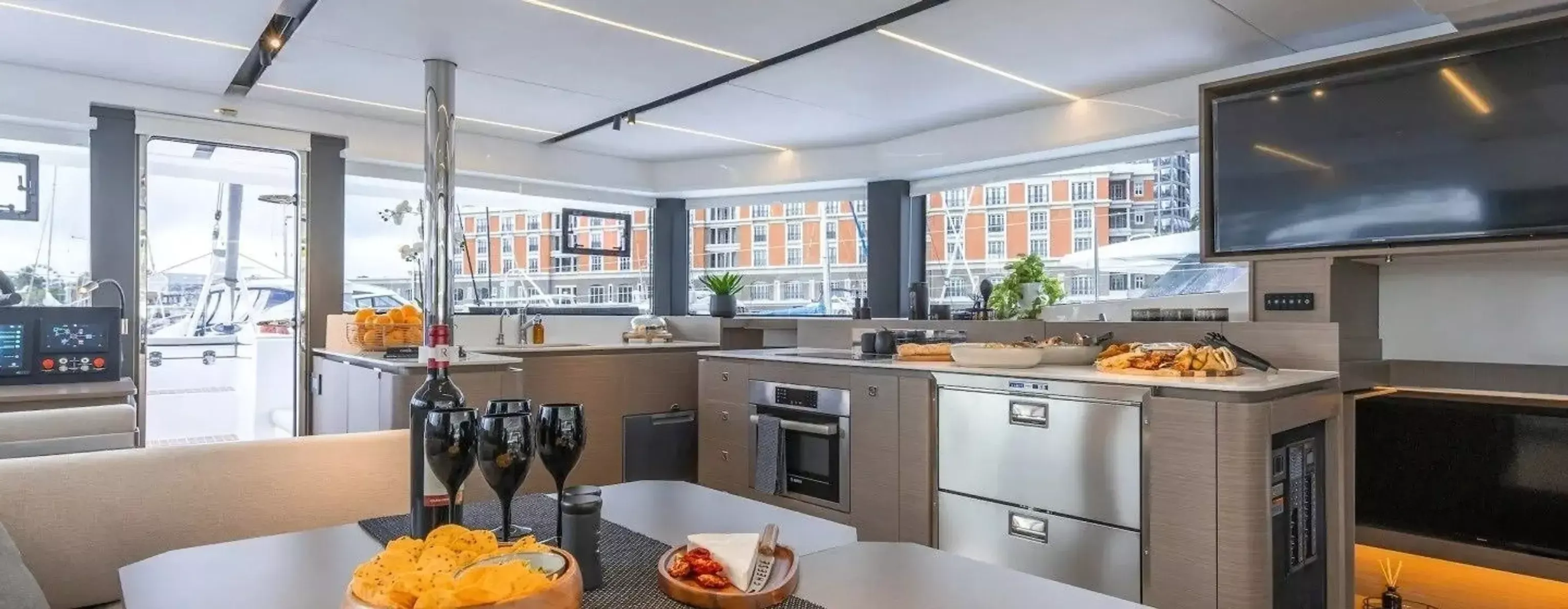 Leopard 46 | Sunsail 24