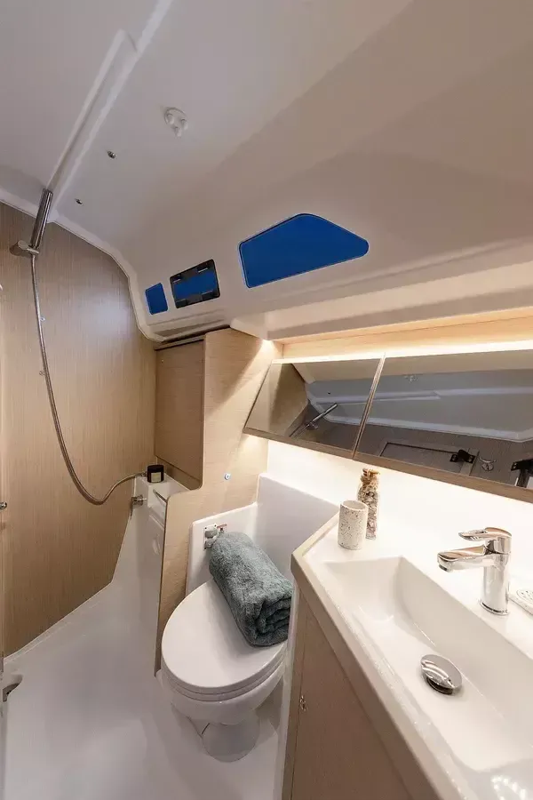 Beneteau Oceanis 40.1 | Sunsail 22