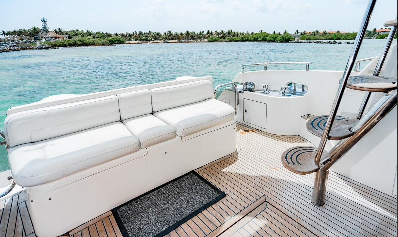 Azimut 50 Fly | Viator