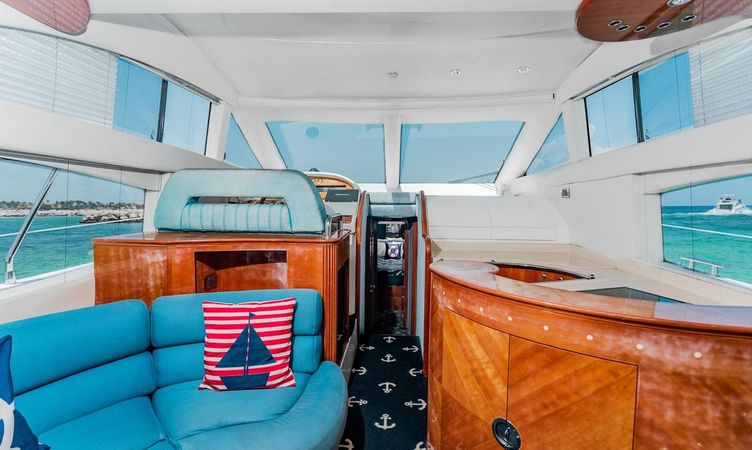 Azimut 50 Fly | Viator