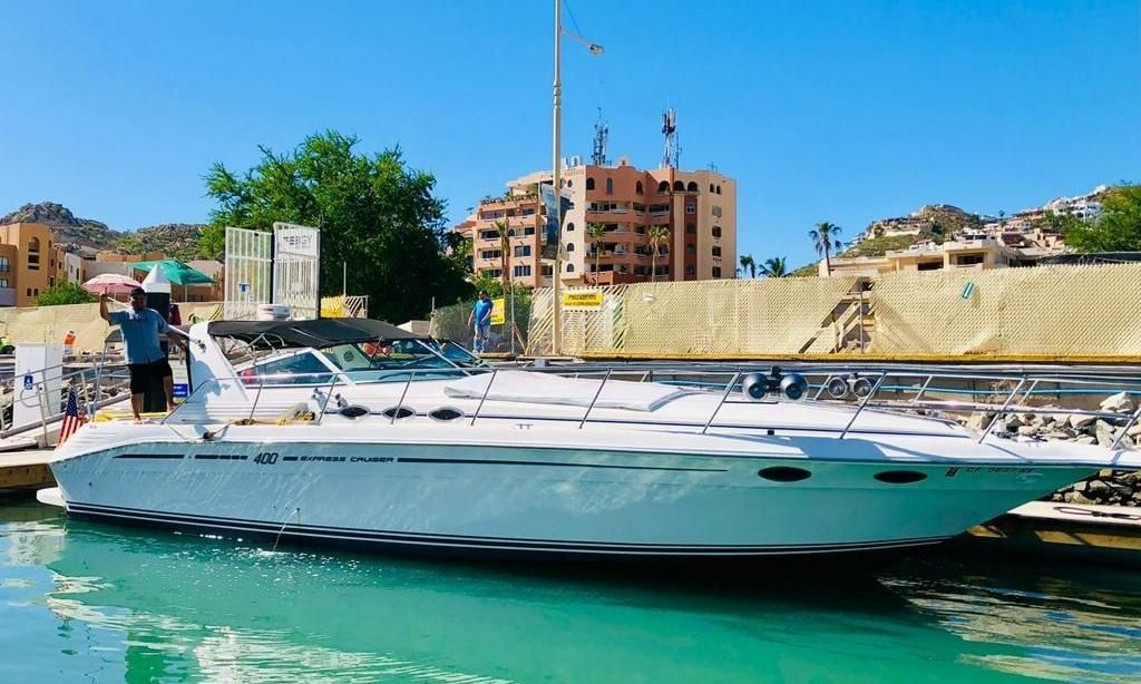 Sea Ray 400 | Cheers 1