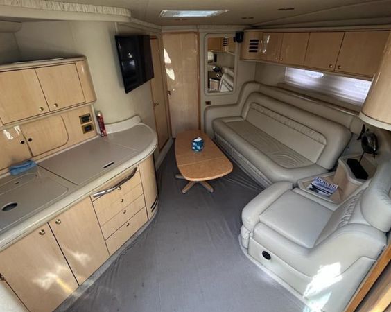 Sea Ray 50 | Cheers 2