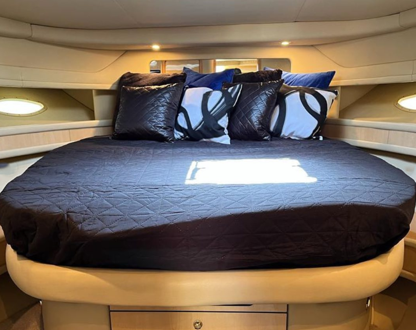 Sea Ray 50 | Cheers 2