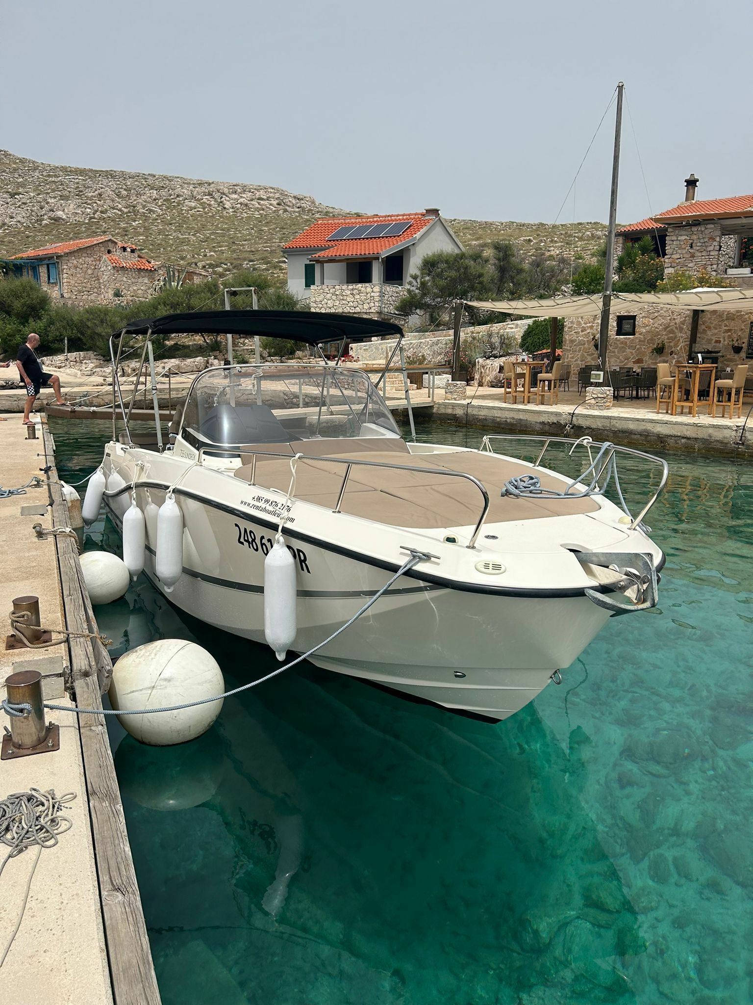 Quicksilver 755 | 20