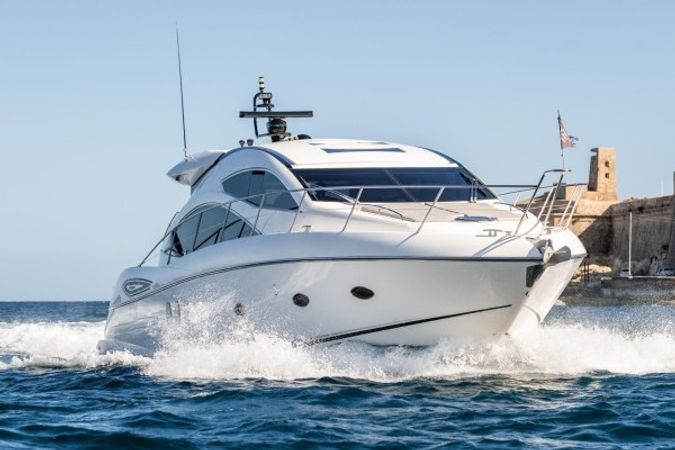Sunseeker Predator 52 | Aino 2