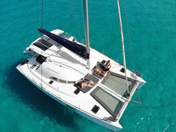 Lagoon 380 | Niu Tribe Uno