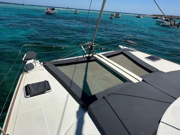 Lagoon 380 | Niu Tribe Uno