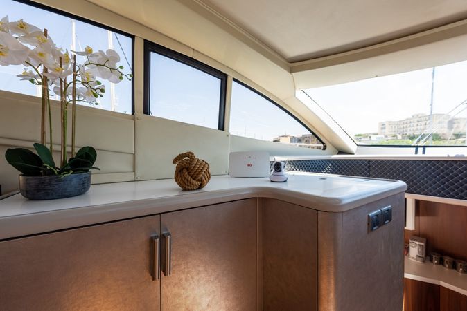 Sunseeker Predator 72 | Beyond Sea