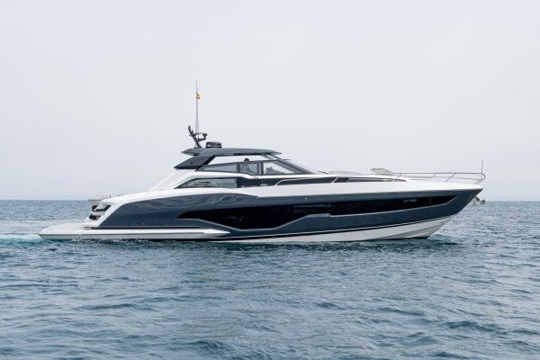 Sunseeker Superhawk 55 | Lord of Jamaica
