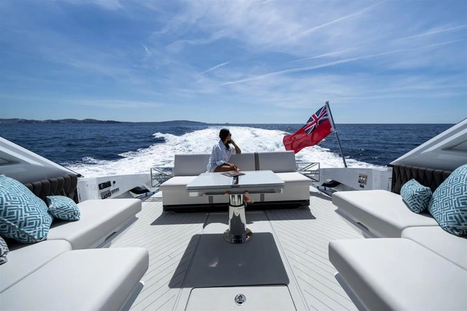 Sunseeker Superhawk 55 | Lord of Jamaica