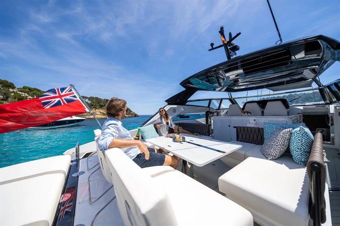Sunseeker Superhawk 55 | Lord of Jamaica