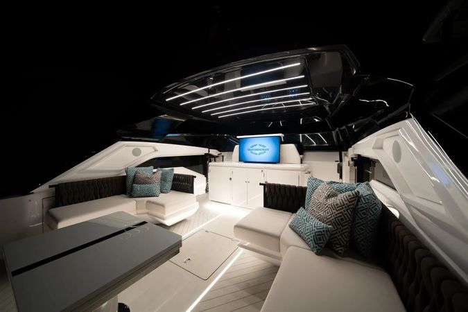 Sunseeker Superhawk 55 | Lord of Jamaica