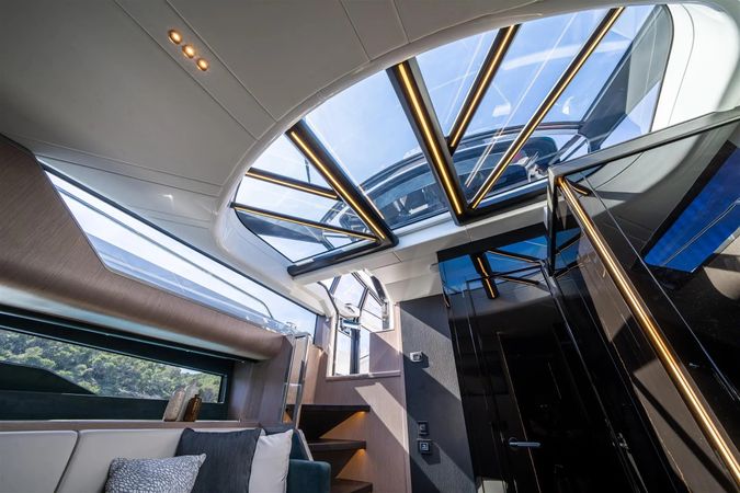 Sunseeker Superhawk 55 | Lord of Jamaica