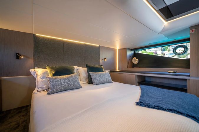 Sunseeker Superhawk 55 | Lord of Jamaica