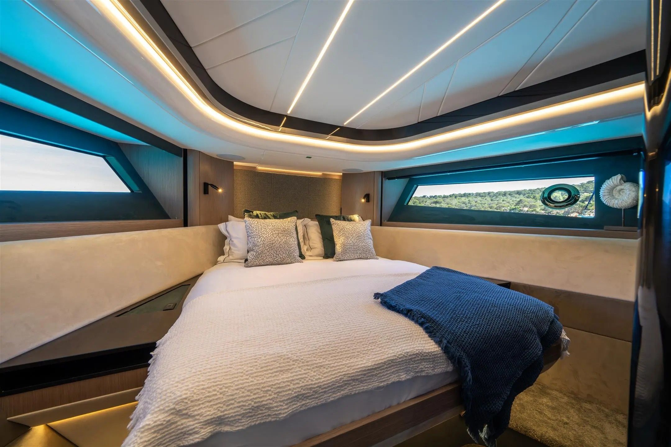 Sunseeker Superhawk 55 | Lord of Jamaica
