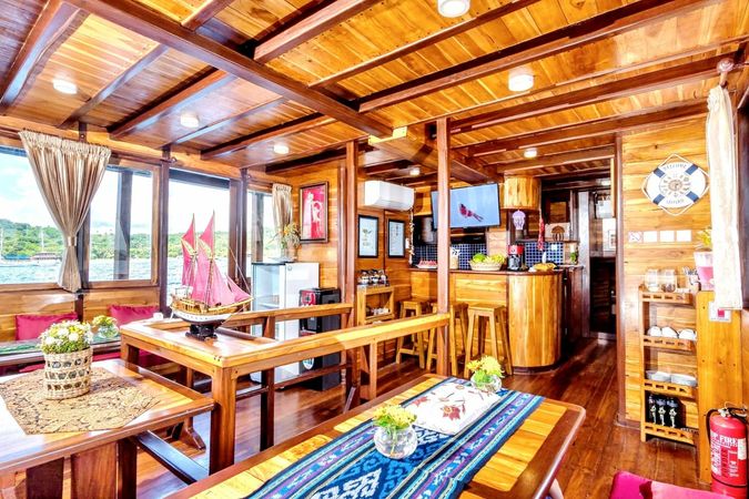 Custom Built Phinisi | Supraba