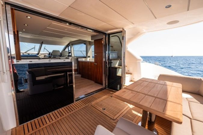 Sunseeker Manhattan 52 | Cruiser Aurora