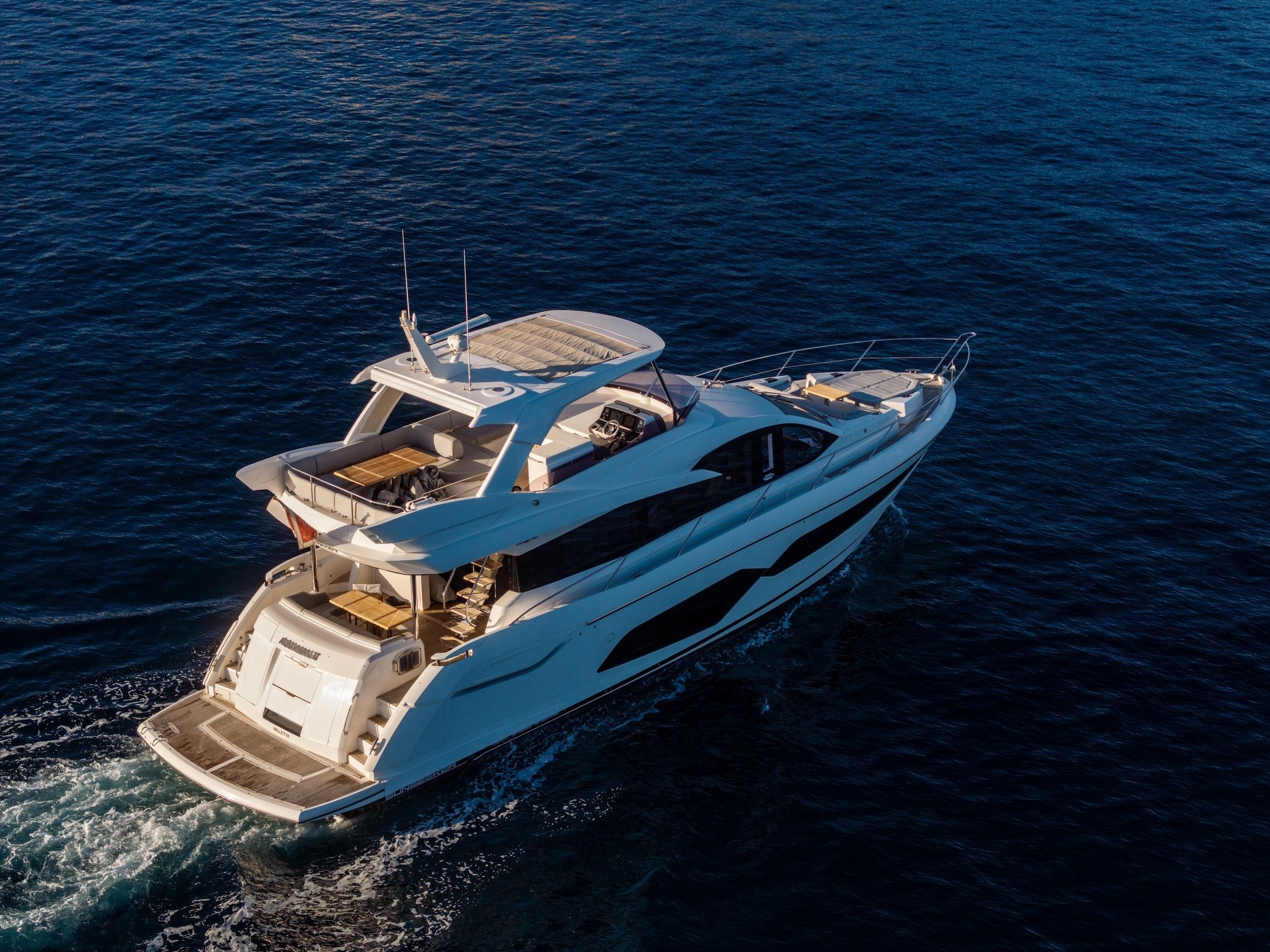 Sunseeker Manhattan 66 | Aquanaut