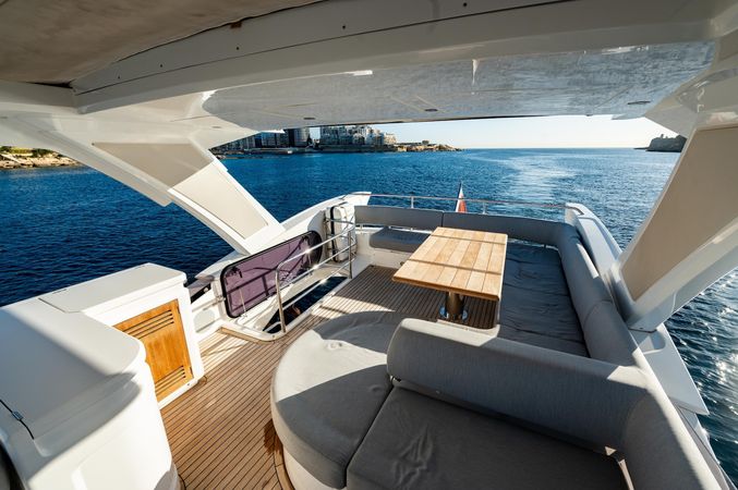 Sunseeker Manhattan 66 | Aquanaut