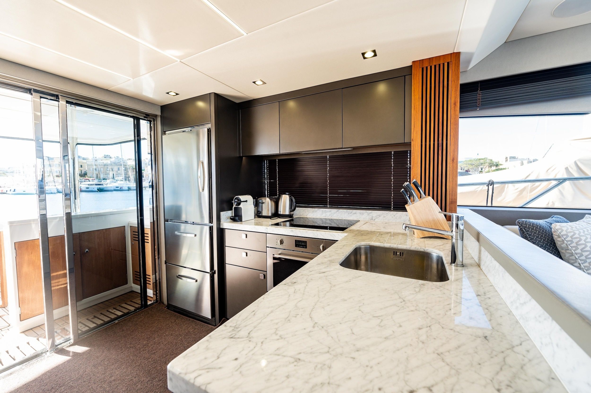 Sunseeker Manhattan 66 | Aquanaut