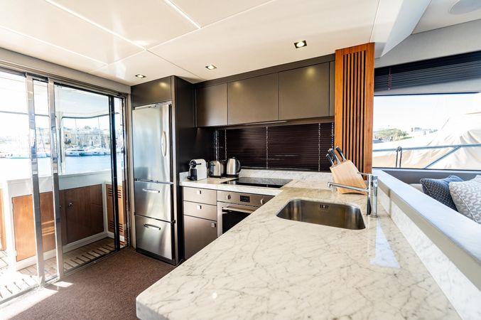 Sunseeker Manhattan 66 | Aquanaut
