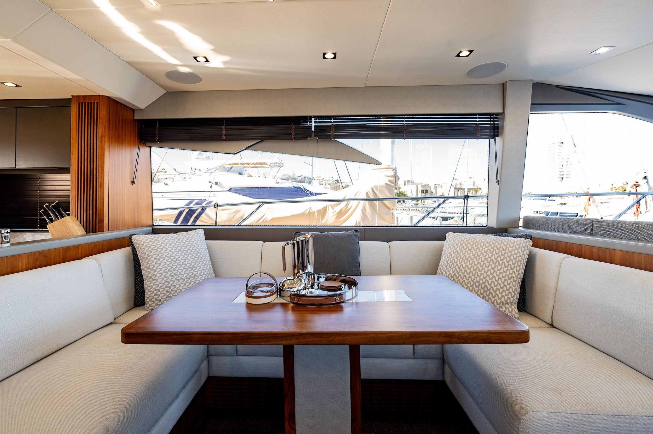 Sunseeker Manhattan 66 | Aquanaut