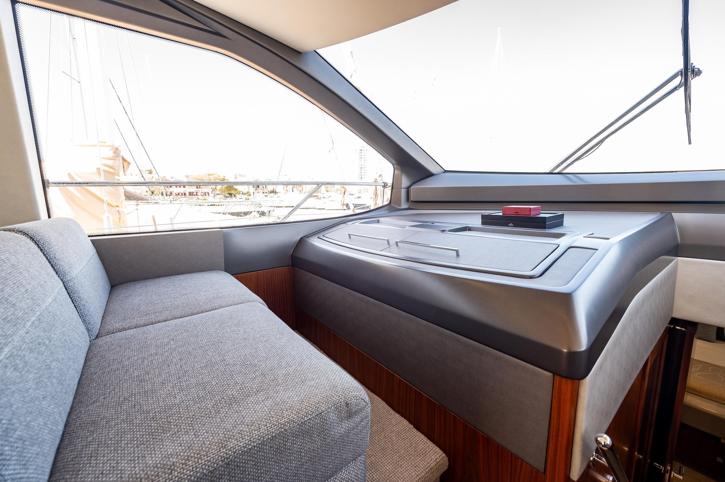 Sunseeker Manhattan 66 | Aquanaut