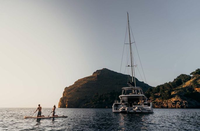 Lagoon 55 | Almosta Road