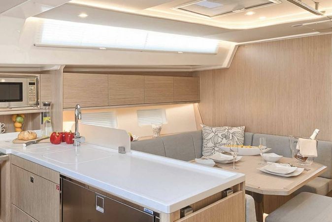 Bavaria C45 Style | Mina 52