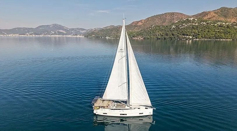 Bavaria C45 Style | Mina 52