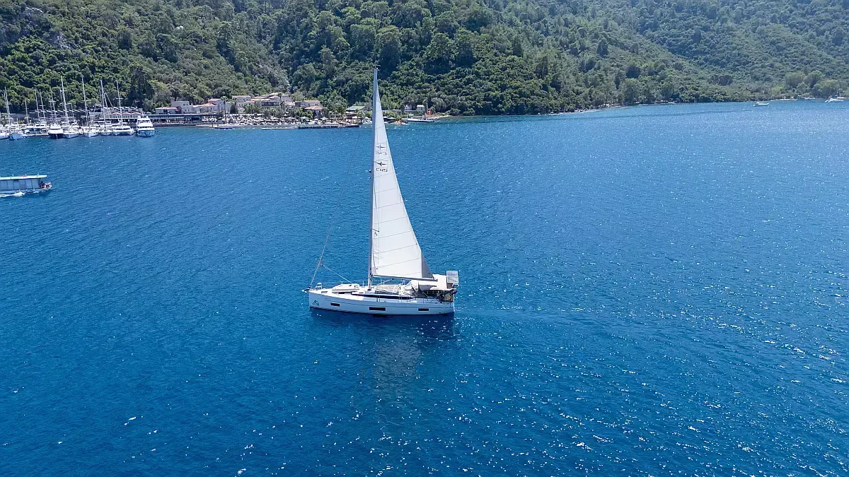 Bavaria C45 Style | Mina 52